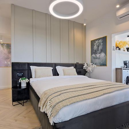 City View - Luxury Apartment A - Old City - Victoriei Bukarest Eksteriør billede