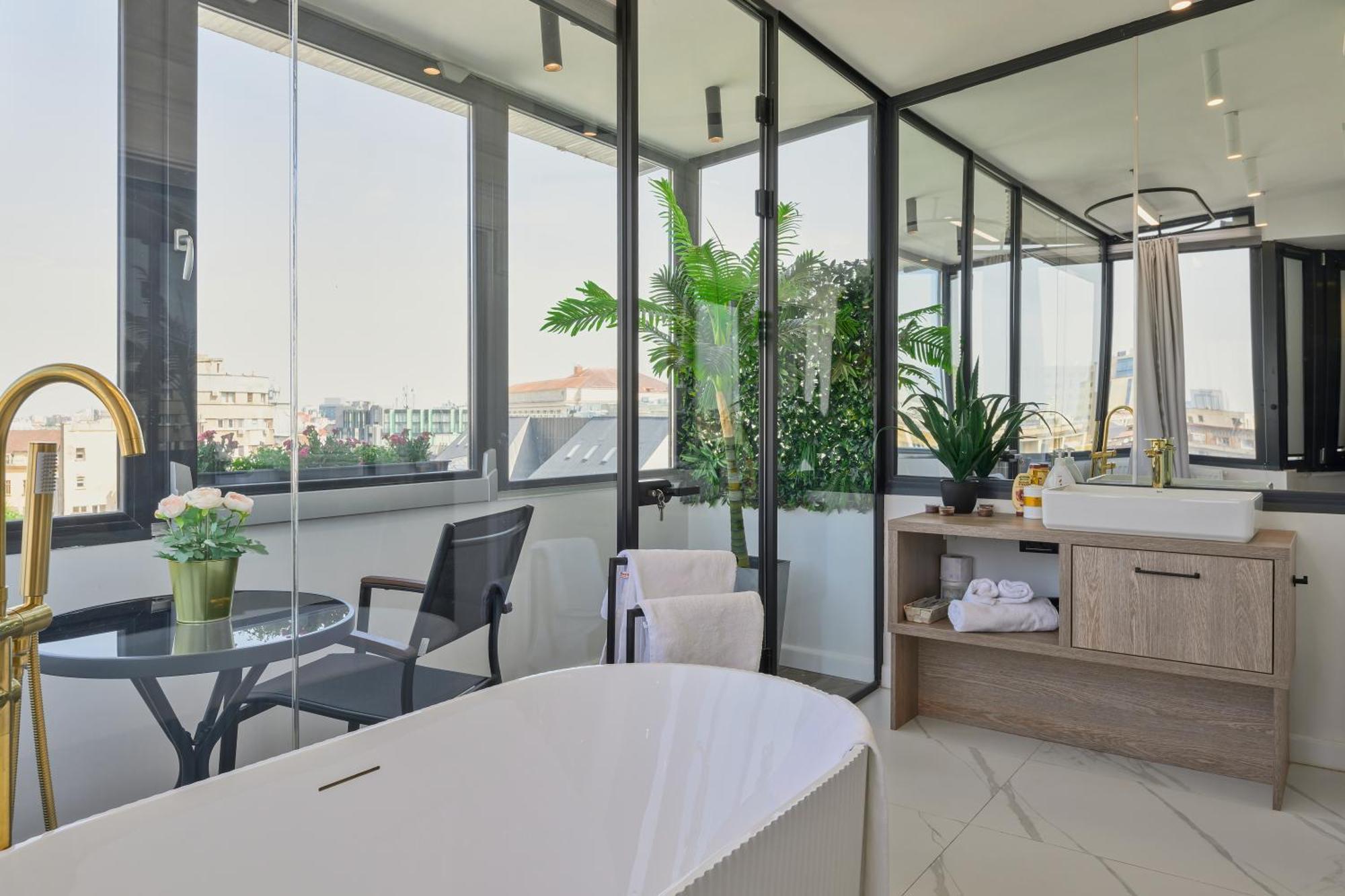 City View - Luxury Apartment A - Old City - Victoriei Bukarest Eksteriør billede