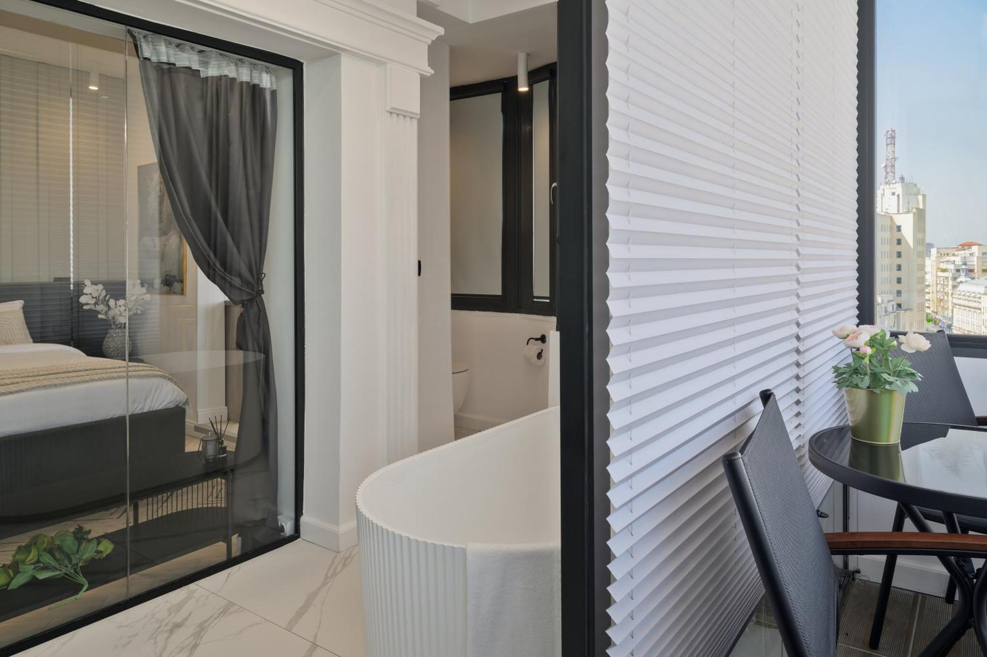 City View - Luxury Apartment A - Old City - Victoriei Bukarest Eksteriør billede