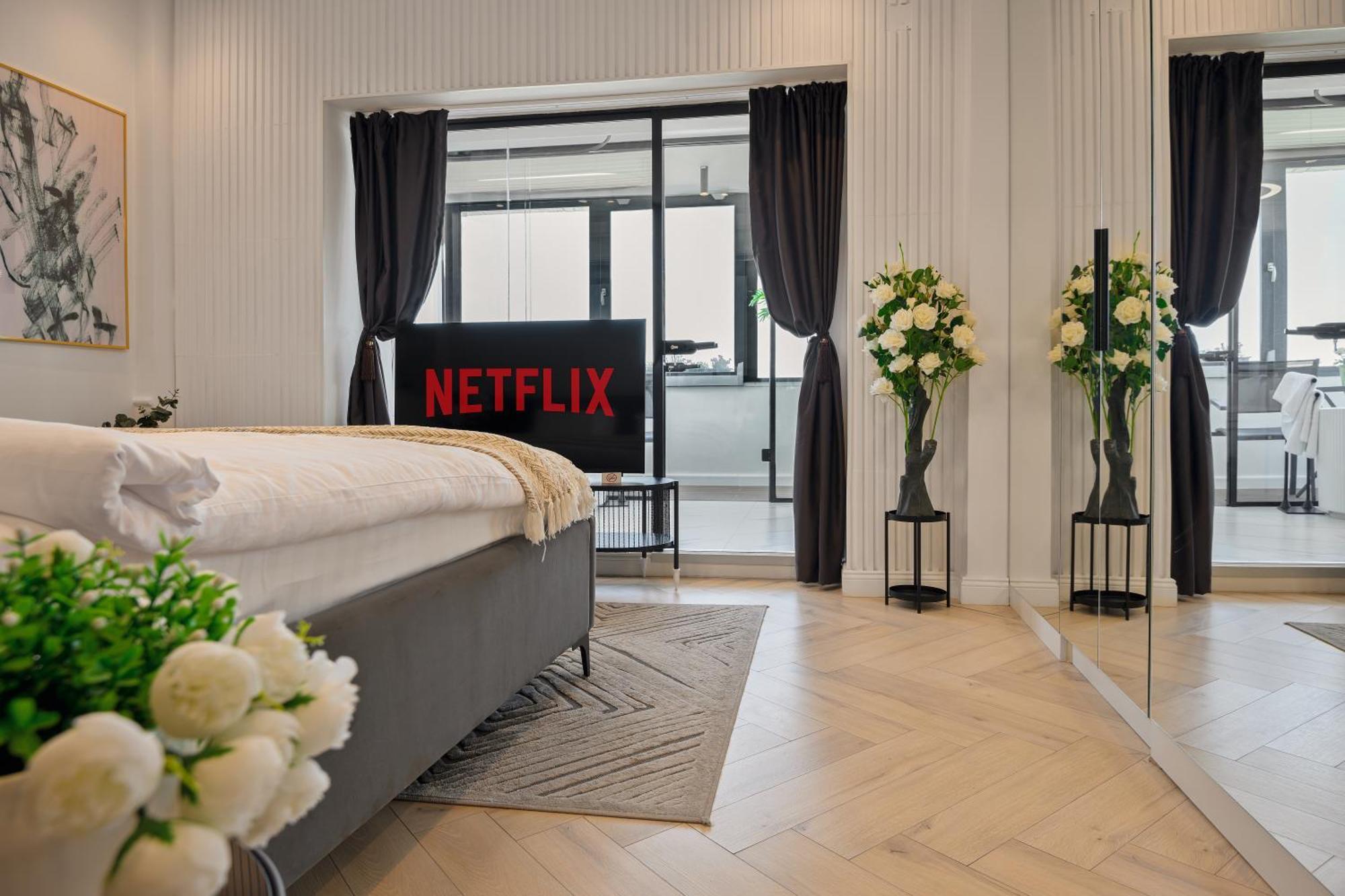 City View - Luxury Apartment A - Old City - Victoriei Bukarest Eksteriør billede